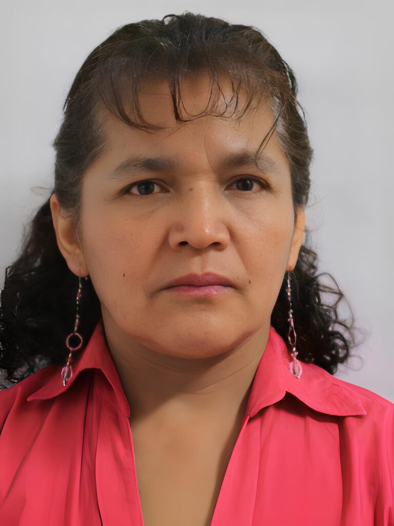 María Elena Corrales Almazán María Elena Corrales Almazán