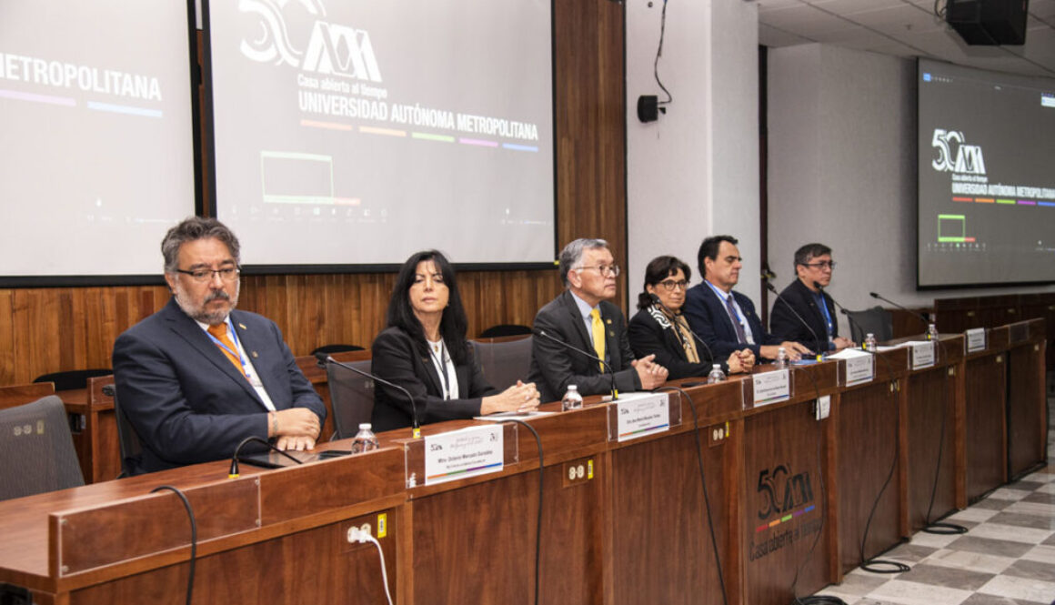 OCTUBRE 2_2024 30 ANIVERSARIO DEL DOCTORADO EN CIENCIAS BIOLOGICAS Y DE LA SALUD202410024046