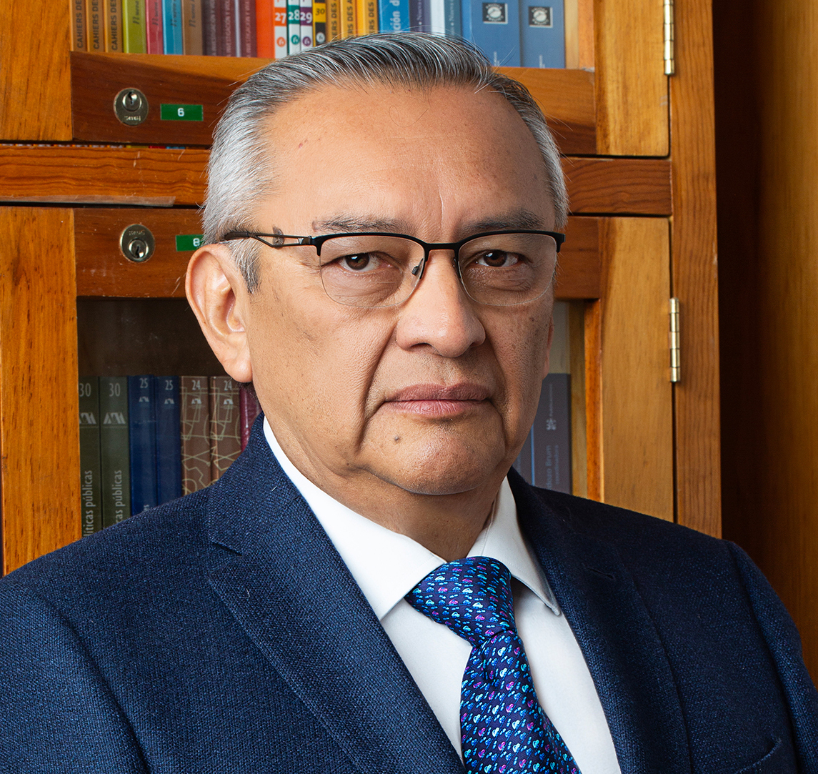 DR. SATURNINO MANUEL CANTO CHAC