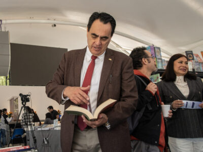 2025 DOCEAVA FERIA DEL LIBRO Y LA CIUDAD (54) copia