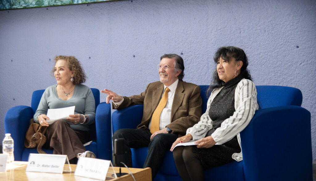 2025 PRESENTACION DEL LIBRO MENTE Y LENGUAJE (38) copia